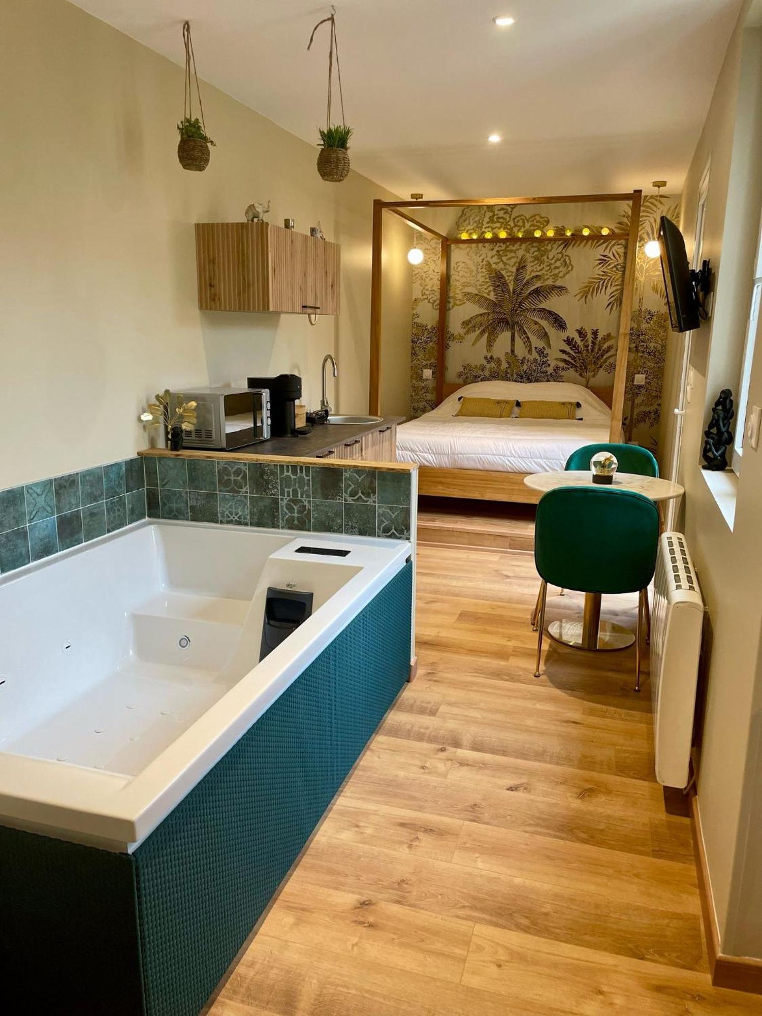 Les Secrets De La Baie - La Jimbaran - Interieur & Sauna Exterieur Apartment *